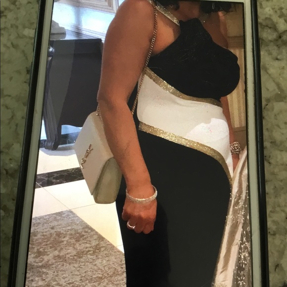 Very nice dress - Picture 3 of 8